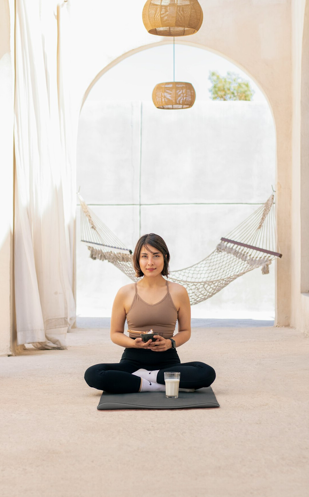 professional taking online wellness course